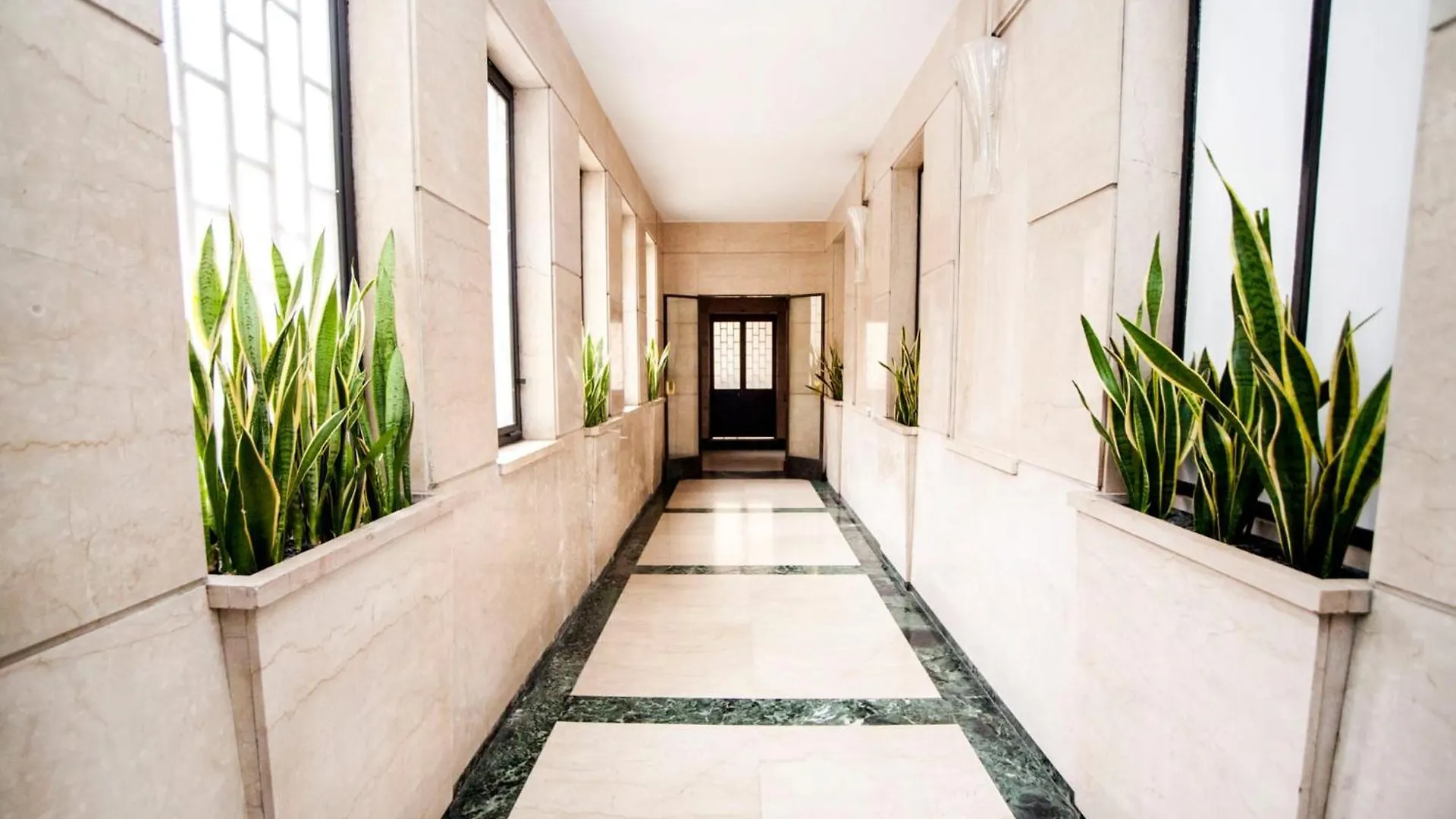 Mirabilia Suites Colosseum ローマ